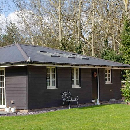 Breckland Cottage - Secluded Country Getaway Hockwold cum Wilton Exteriör bild